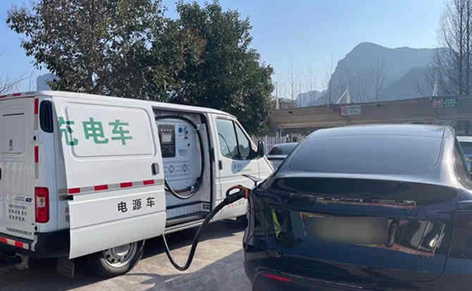 吉木萨尔汽车搭电