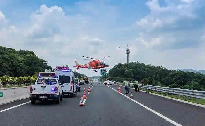 吉木萨尔高速公路汽车救援案例